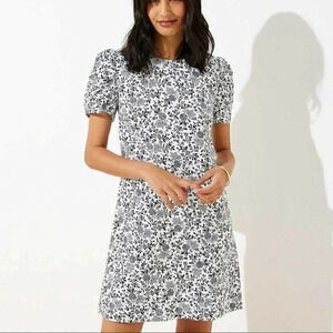 LOFT  Size 4 Floral Ruched Sleeve Shift Dress New!